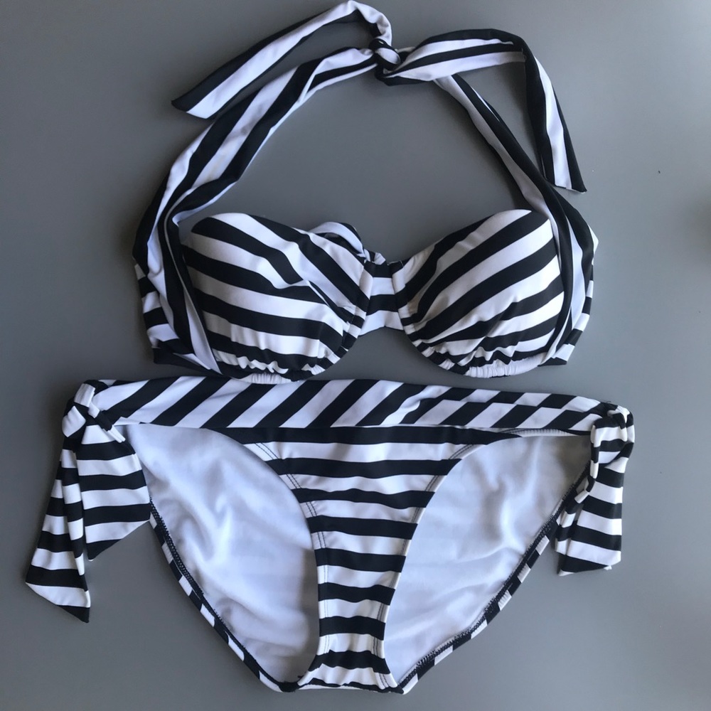 Whit house black market bathing suit